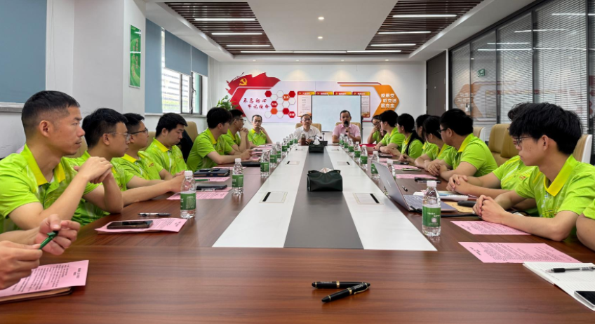 萨震研发体系未来之星入职欢迎仪式