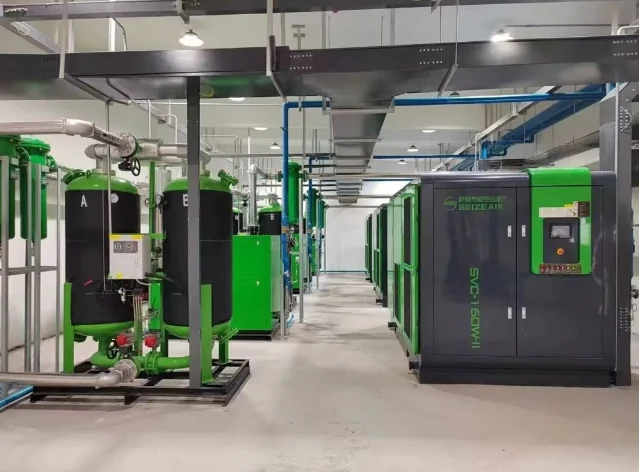 萨震一级能效空压机站房10 大案例覆盖不同工业场景的节能痛点，每个案例都附 “改造前痛点 - 解决方案 - 节能数据 - 客户评价”，让你直观看到 “一级能效站房” 能为企业带来什么。